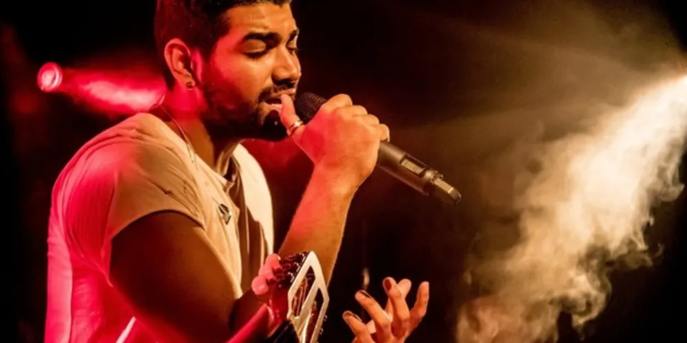 O show do cantor que é fenômeno nacional do samba pop romântico está agendado para o dia 25 de julho (quinta-feira), véspera de feriado da Padroeira da cidade