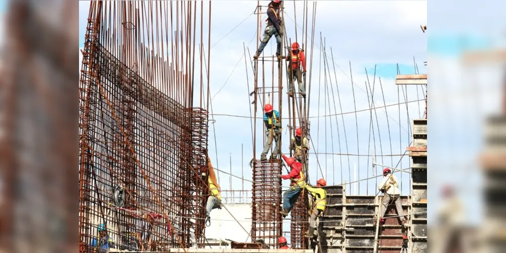 Imagem ilustrativa da imagem Aumento nas emissões de ARTs aquece ramo da construção civil