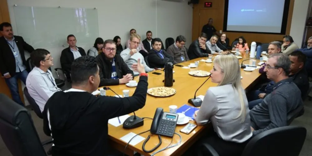 Imagem ilustrativa da imagem Lideranças discutem
novo contrato com a Sanepar