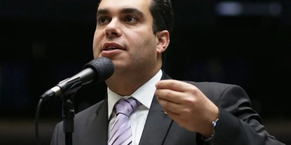 Item foi uma proposta do deputado Paulo Eduardo Martins (PSC-PR)