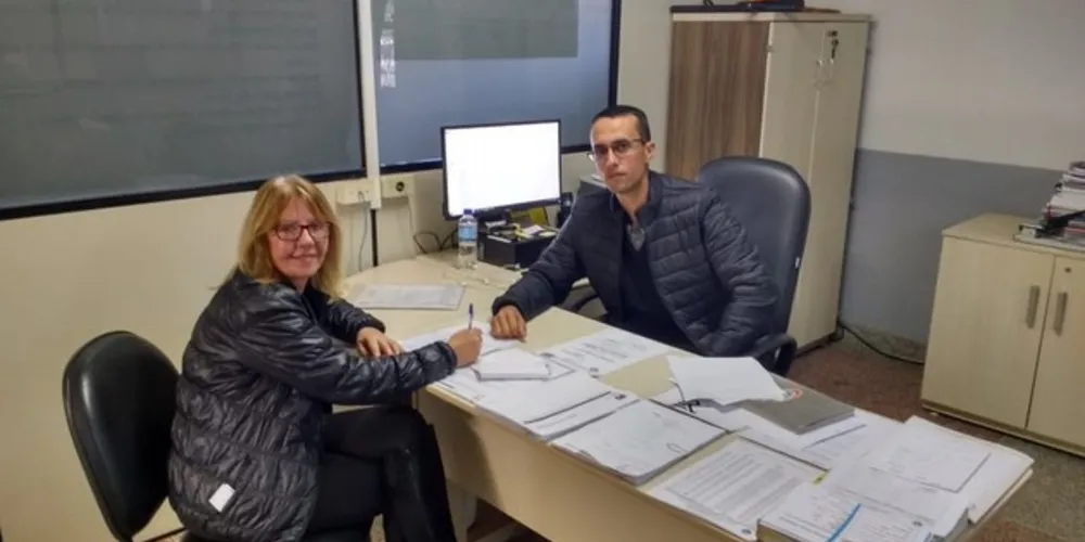 Encontro foi entre o chefe da TBTran e a líder da categoria das vans escolares de Telêmaco Borba