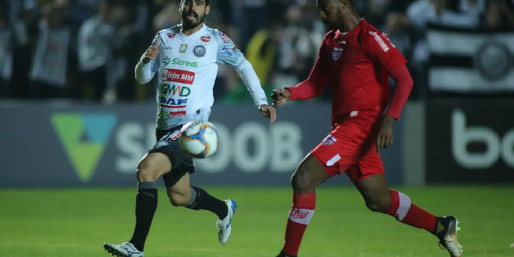 Lucas Gaúcho marcou o primeiro gol com a camisa do Operário