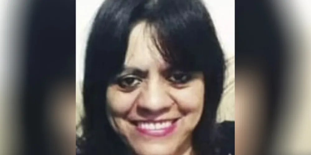 Mulher foi morta com duas facadas no pescoço no último fim de semana