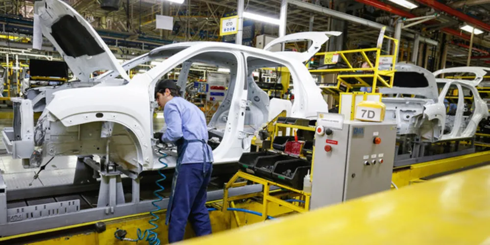 De acordo com dados do Caged, na indústria de transformação, o setor automotivo foi um dos que mais gerou emprego