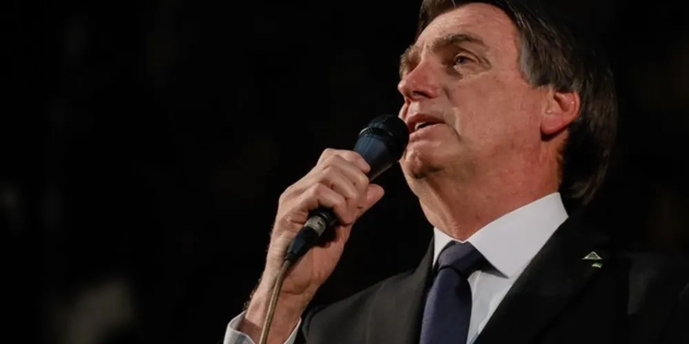Em Brasília, o presidente Bolsonaro foi questionado por jornalistas sobre a morte do advogado Fernando Santa Cruz
