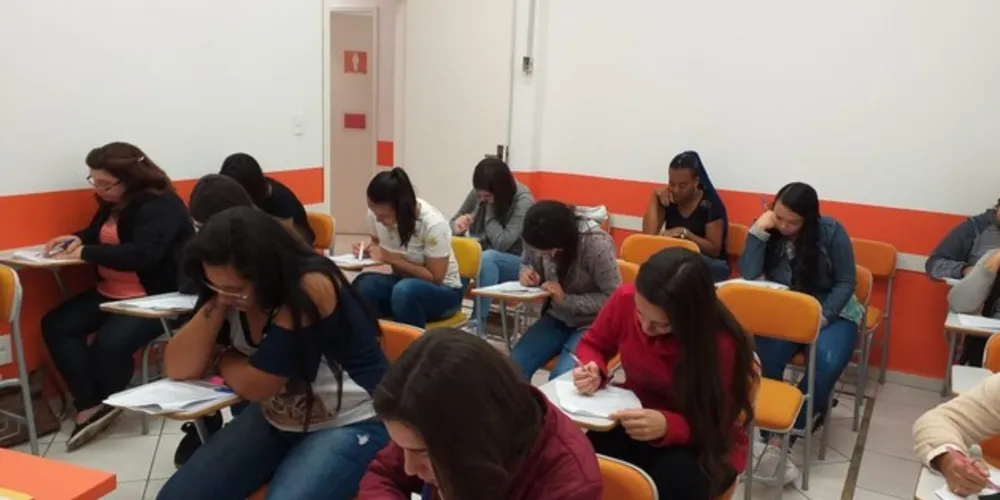 Dos 313 inscritos, apenas 129 compareceram para fazer a prova