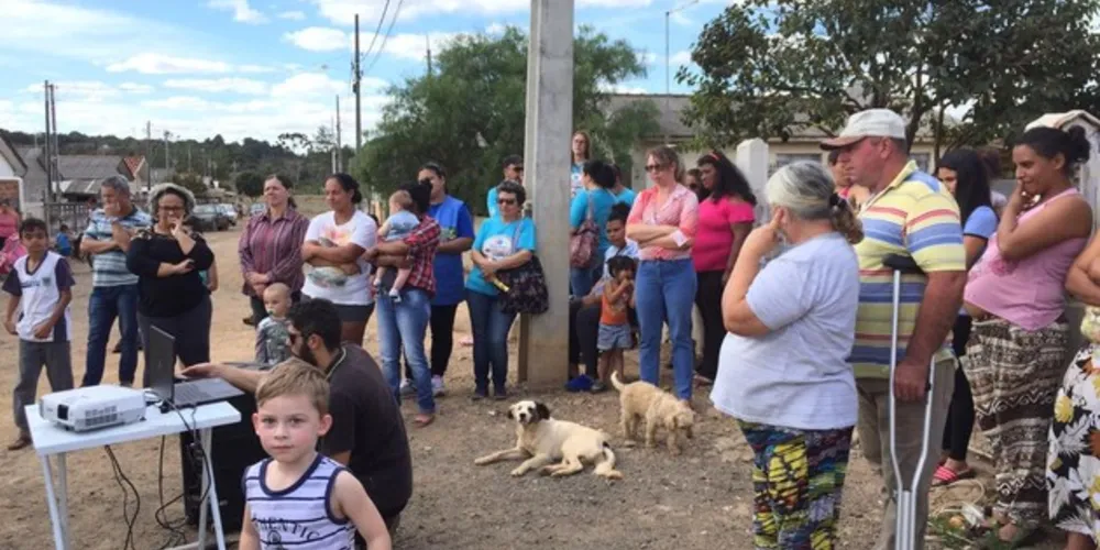 Projeto Piloto leva palestra e conversa com a reunião até o bairro Santa Paula II

