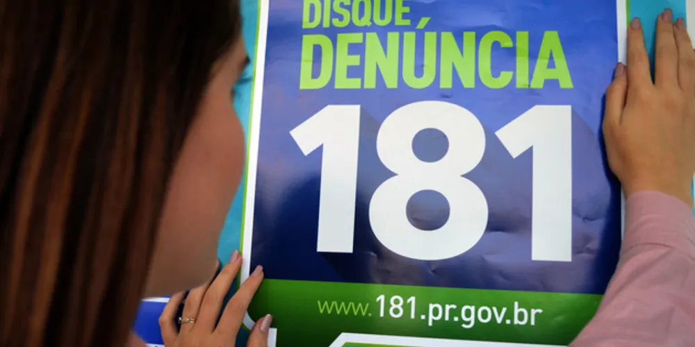 Quem precisar denunciar qualquer tipo de abuso, pode dirigir-se à Delegacia de Polícia Civil ou ligar no 181 ou 180