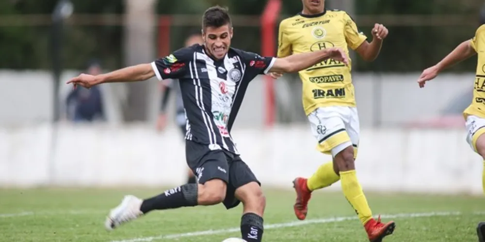 Fora de casa, Fantasma venceu o Cascavel por 2 a 1 nesta sexta