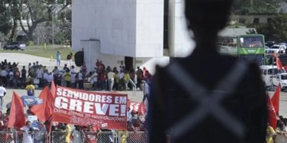 Categorias sindicais já planejam manifestações caso o projeto seja aprovado