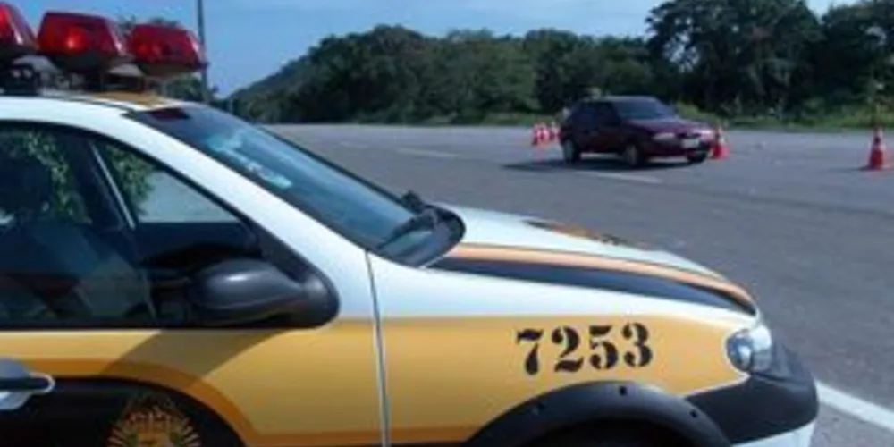 Polícia Rodoviária Estadual (PRE) prestou atendimento ao acidente