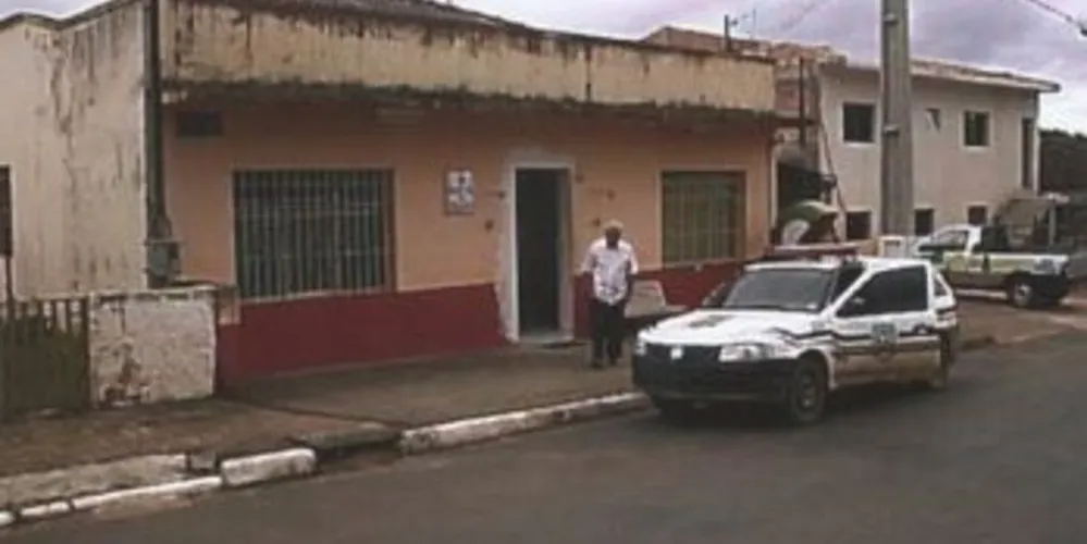 A Polícia tenta localizar os bandidos