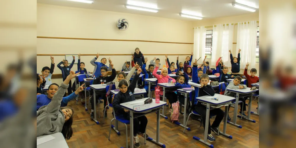 Escola Municipal Lúcia Pacher abre as portas da unidade e dá início às aulas.
