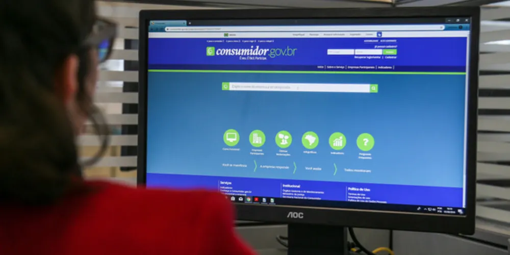 O Procon-PR registrou 96 mil atendimentos no primeiro semestre de 2019