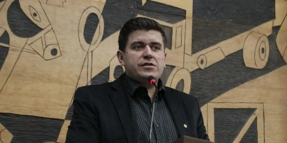 Imagem ilustrativa da imagem Vinícius lamenta adiamento de PL sobre bares e universidades