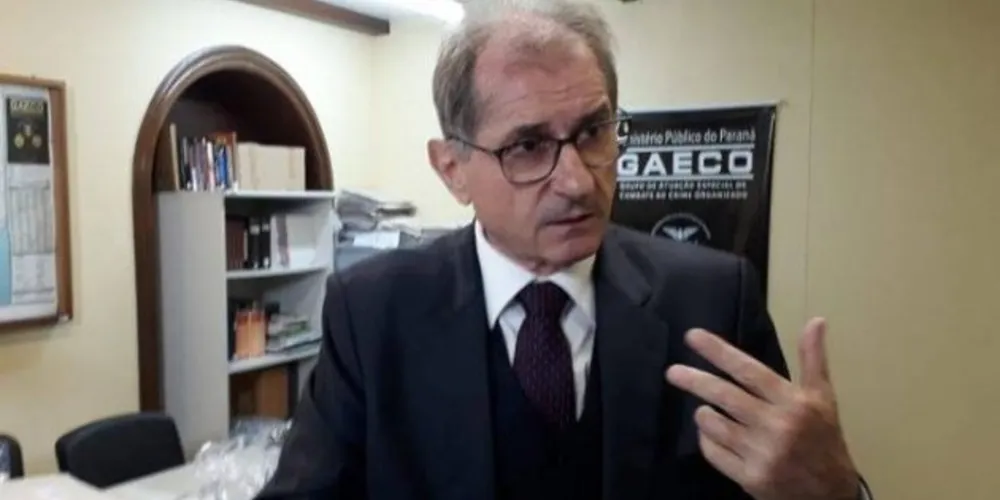 Coordenador do Gaeco, promotor Leonir Batisti, esclareceu aspectos da operação 