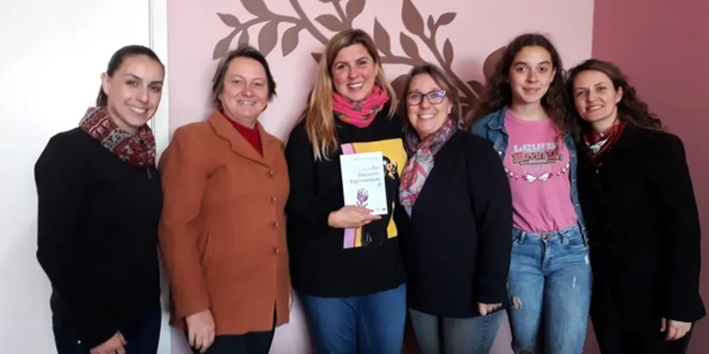 A autora  conta que esse livro vem de diversas inspirações do cotidiano