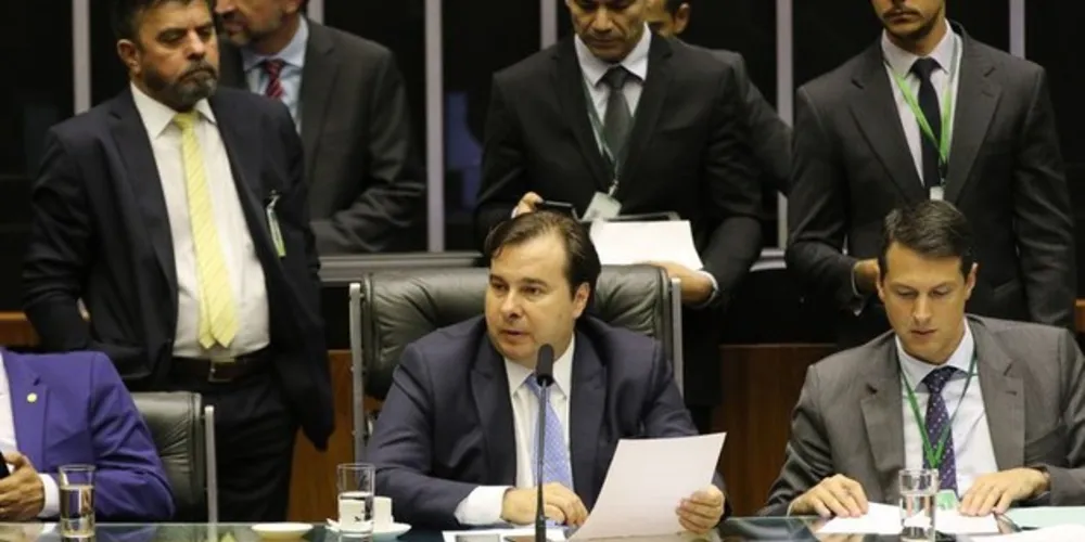 O presidente da Câmara dos Deputados, Rodrigo Maia,durante sessão de destaques ao texto-base da proposta de emenda à Constituição da reforma da Previdência 