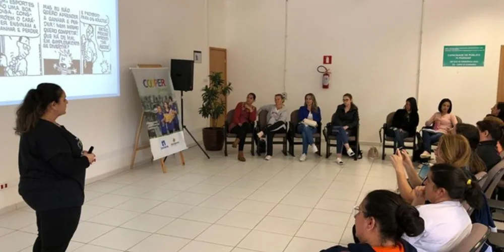 O tema cooperatividade foi trabalhado através de jogos e brincadeiras