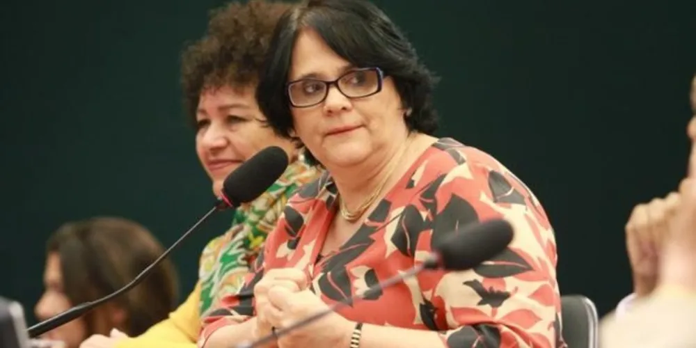 Ministra Damares Alves recebe título de Cidadania Benemérita na segunda-feira (12) às 9h no Plenarinho da Assembleia Legislativa do Paraná