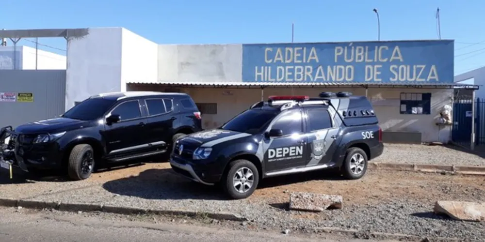 Participam dos trabalhos equipes do SOE, Polícia Militar, Polícia Civil e Guarda Municipal de Ponta Grossa 