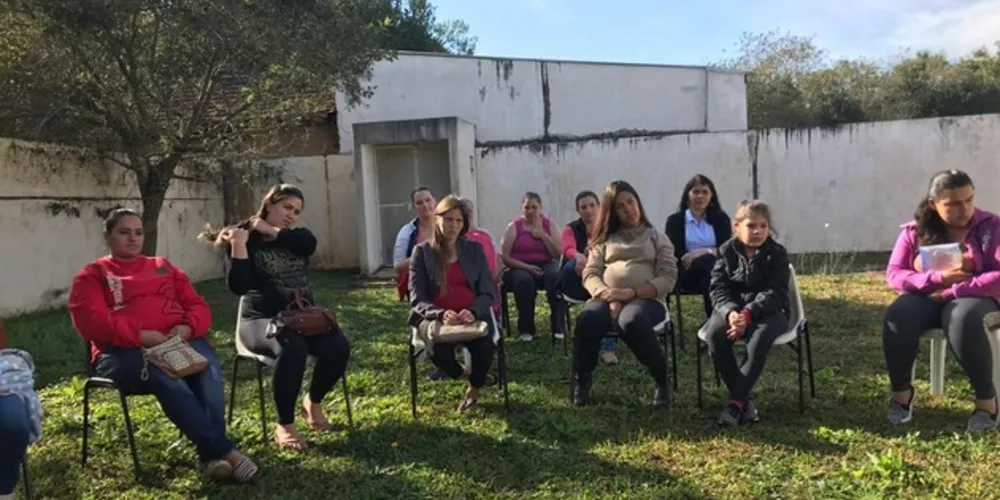 Participaram do encontro, 12 gestantes