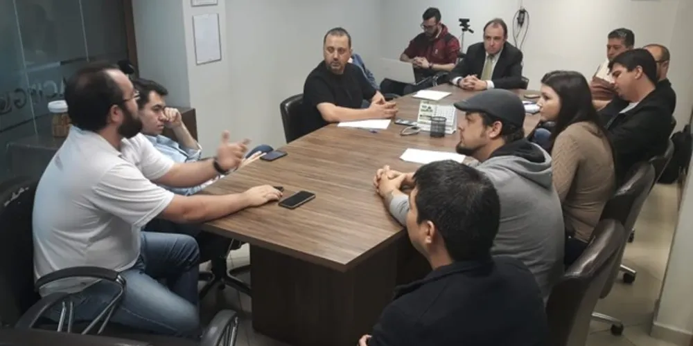 Encontro para discutir o projeto aconteceu na sede da Acipg