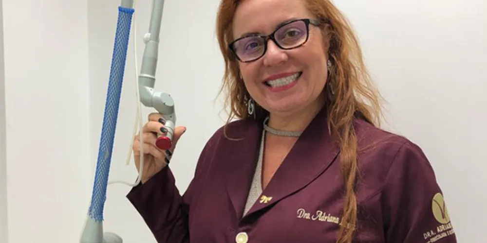 Adriana Lopes é ginecologista especialista em estética íntima feminina