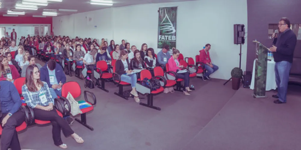 Encontro aconteceu em Telêmaco Borba e teve como objetivo discutir sobre a importância do aleitamento, com profissionais da área da saúde