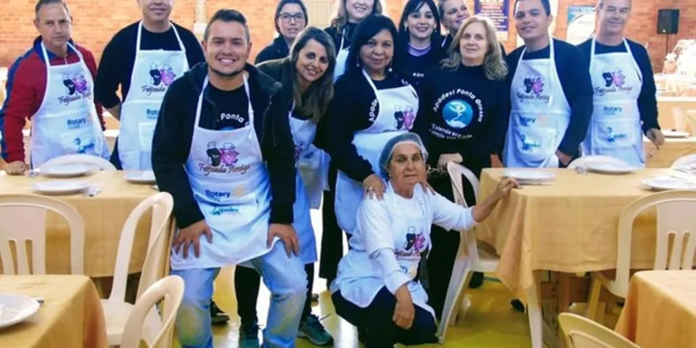 A 'Feijoada amiga' realizada anualmente pela Apadevi, juntamente com o Rotary Club Uvaranas já é tradicional na cidade