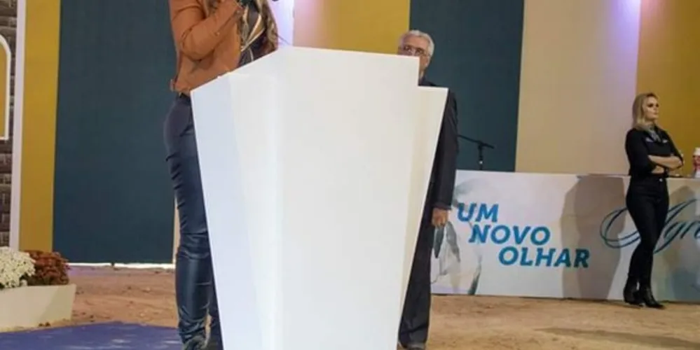 A presença da deputada Aline Sleutjes no Agroleite não foi mero compromisso parlamentar