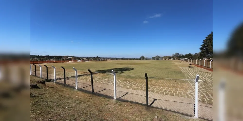 Campo está localizado no Campus de Uvaranas da UEPG