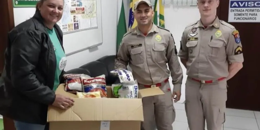 Alimentos foram arrecadados durante os campeonatos de futebol e futsal