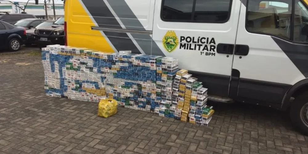 Imagem ilustrativa da imagem Denúncia provoca apreensão de cigarros e dinheiro