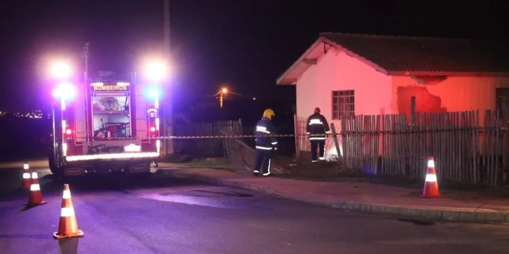 Imagem ilustrativa da imagem Acidente entre carros deixa dois feridos no Centro de PG