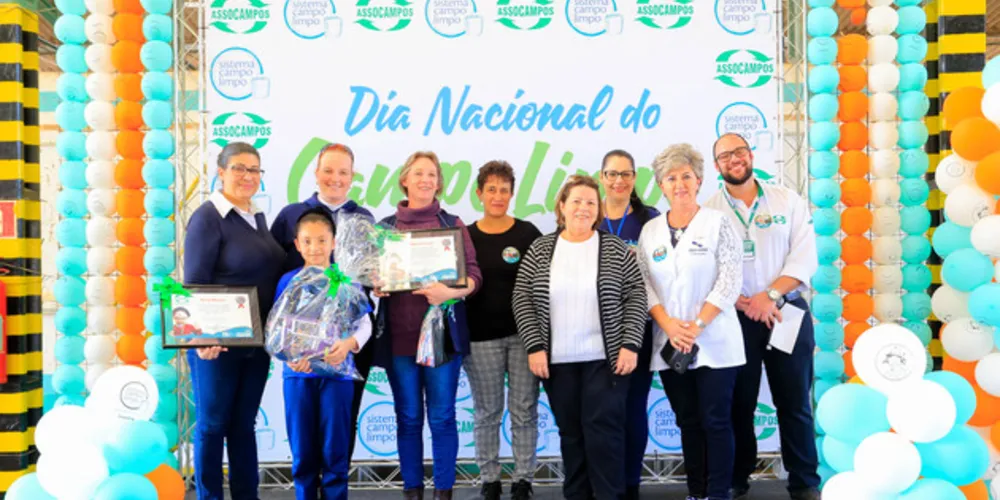 Alunos das escolas municipais de Ponta Grossa faturaram os dois primeiros lugares do concurso na categoria desenho

