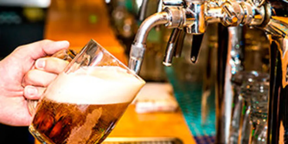 A palavra chopp vem de schoppe, que em alemão que significa copo de meio litro, uma unidade de medida usada nos bares da época