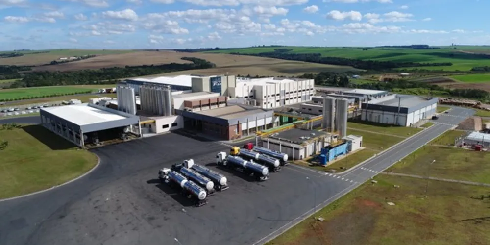 Na região dos Campos Gerais, a Unium mantém duas Unidades de Beneficiamento de Leite 