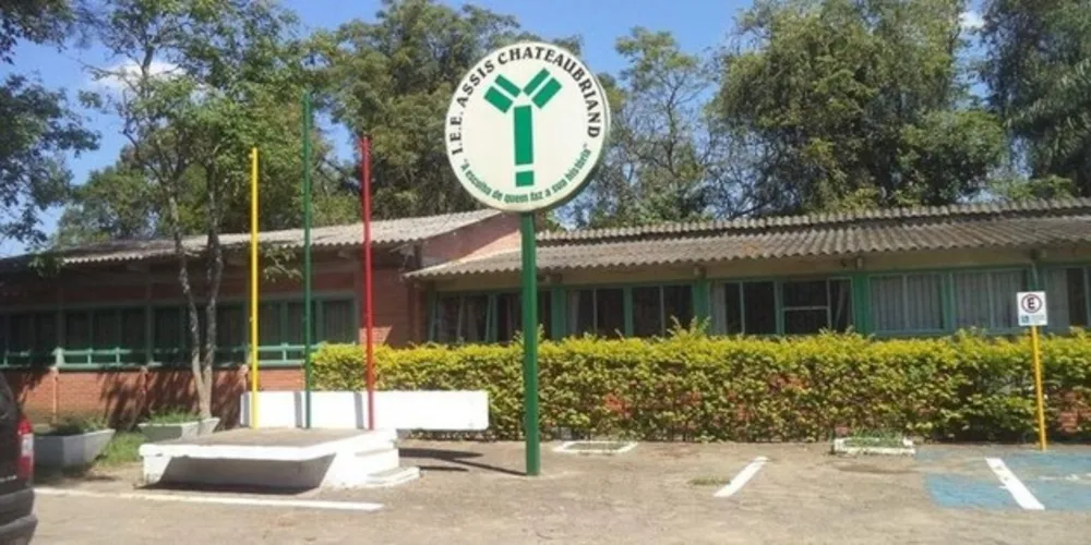 Homem invadiu o Instituto Estadual de Educação Assis Chateaubriand, em Charqueadas, e feriu quatro alunos