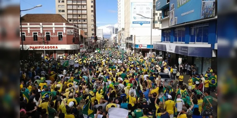 Em Ponta Grossa, o encontro está marcado para às 14h30, na Praça Barão de Guaraúna