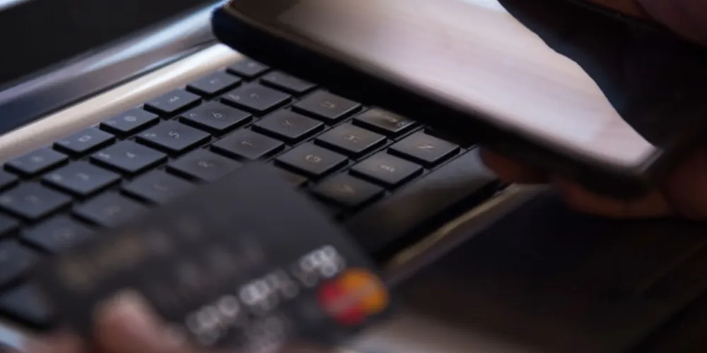 Vítima só percebeu o golpe quando tentou mudar a documentação do carro