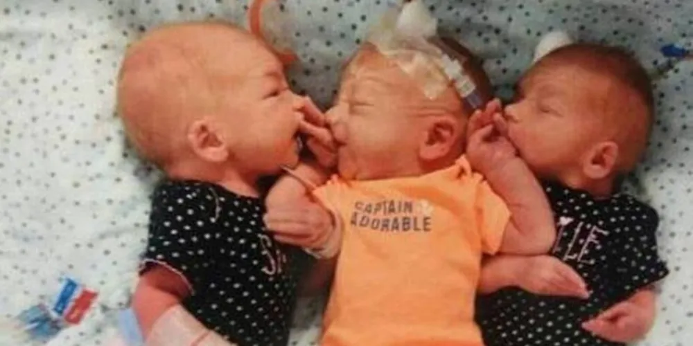 Dannette deu entrada no hospital no dia 10 de agosto após sentir fortes dores abdominais e desconfiou que estava com pedra nos rins, pois já havia tido complicações antes