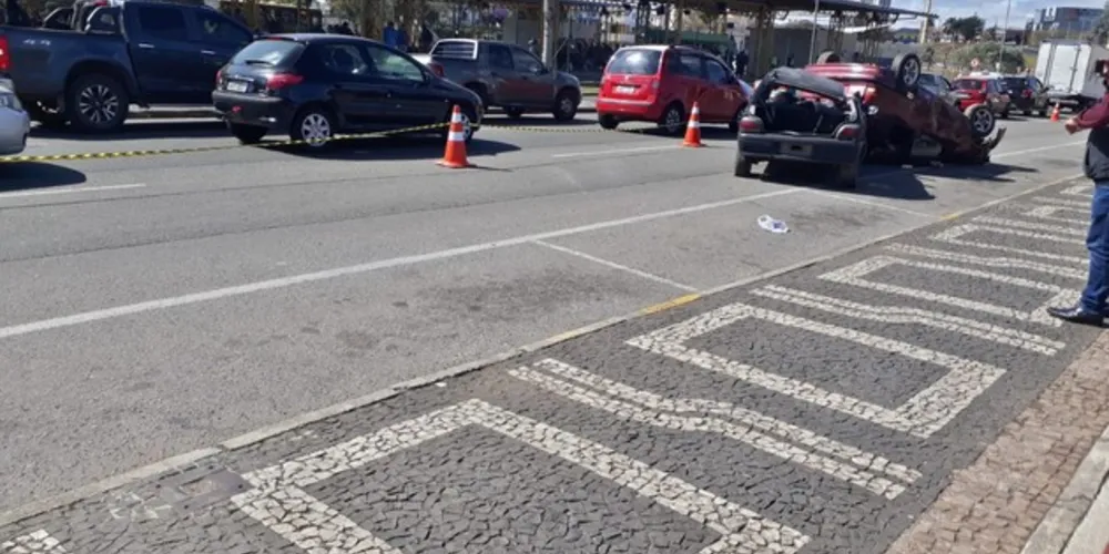 Imagem ilustrativa da imagem Bombeiros realizam simulado de resgate veicular em PG
