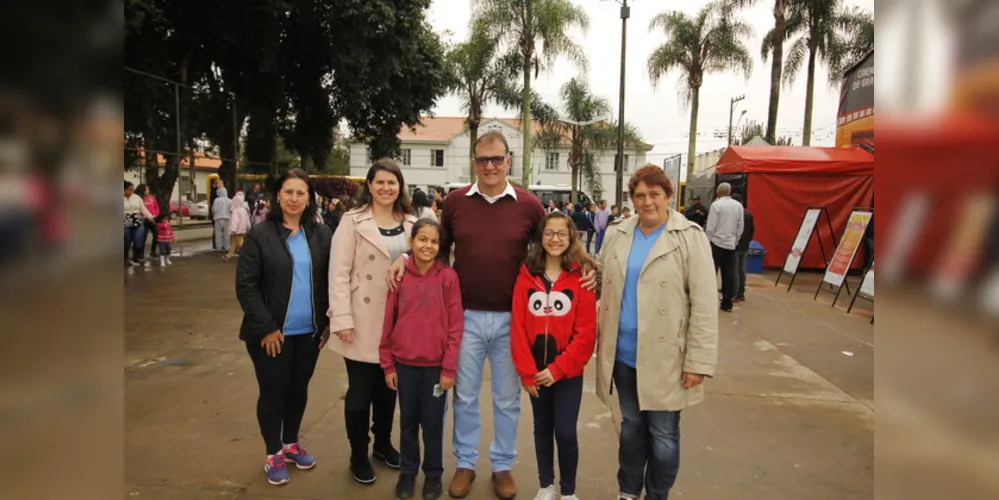 Any Vitoria Pena Farias foi à única representante dos Campos Gerais premiada na categoria redação