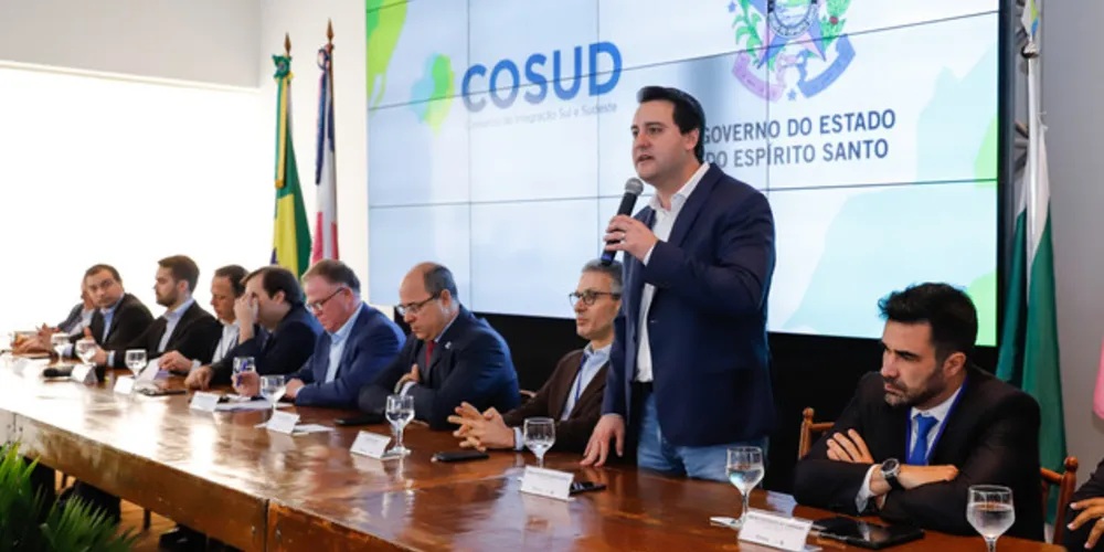 Encontro resultou em documento de apoio às reformas em curso no plano federal e às medidas de equilíbrio fiscal