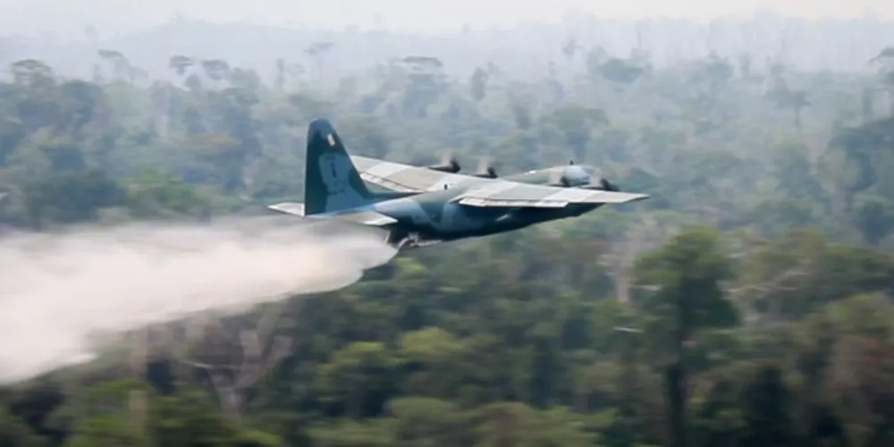 Aviões da FAB estão sendo usados em operações contra o fogo