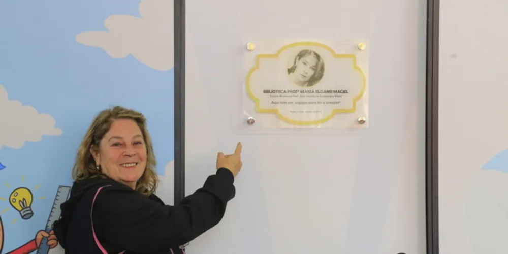 Biblioteca de escola municipal agora se chama Professora Maria Elganei Maciel
