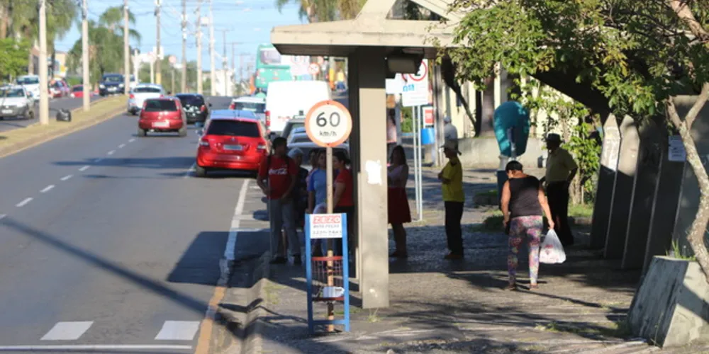 Legislativo adiou debate sobre projeto que trata da concessão dos pontos de ônibus à iniciativa privada