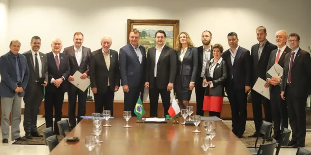 Representantes da República Tcheca e da Tatra reuniram-se com o governo do Estado no mês de maio em Curitiba