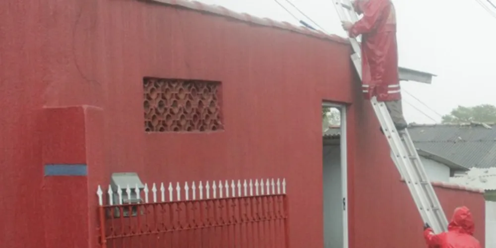 Intensa chuva caiu na tarde deste sábado em PG